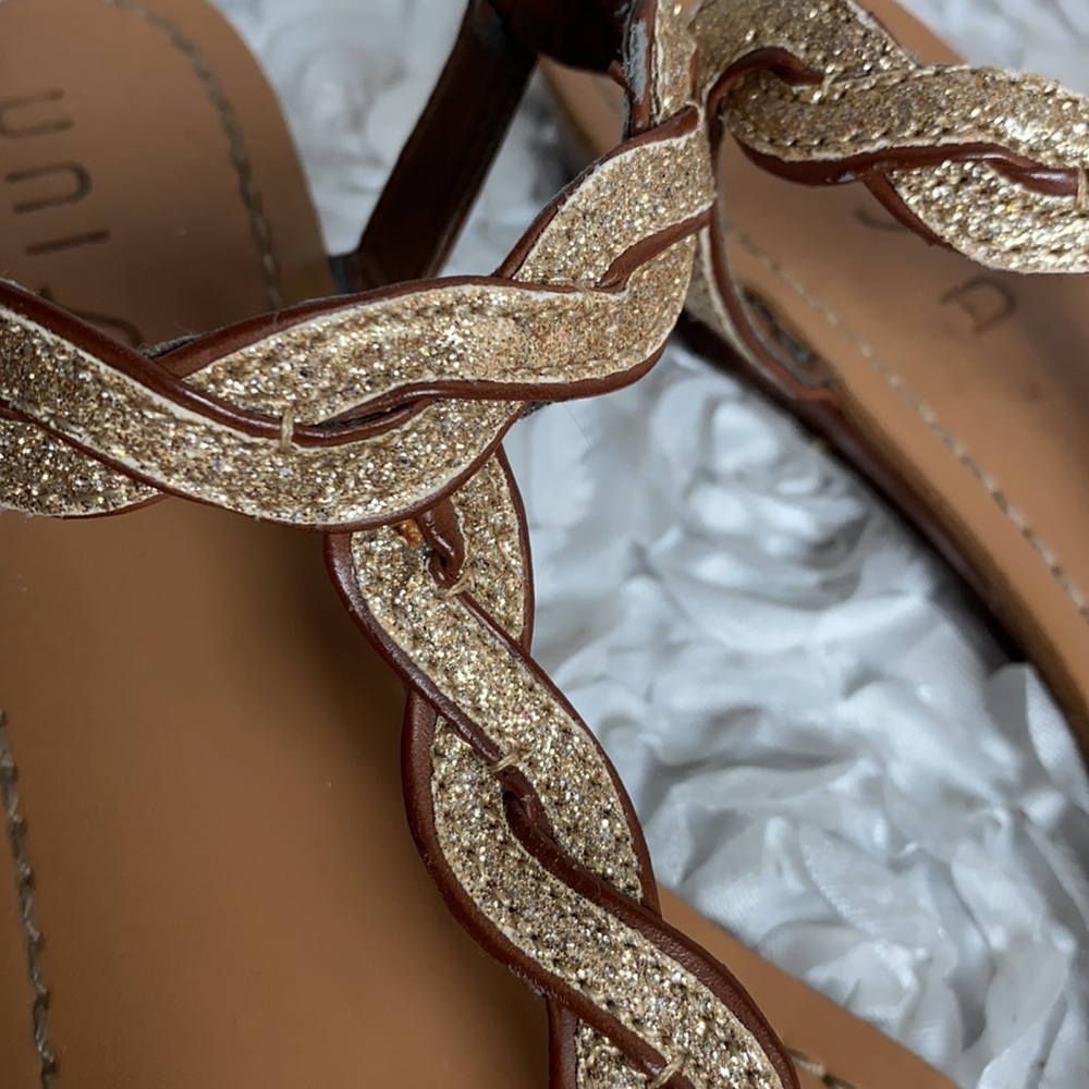 . Gold braided sandals size 9 - Picture 2 of 6